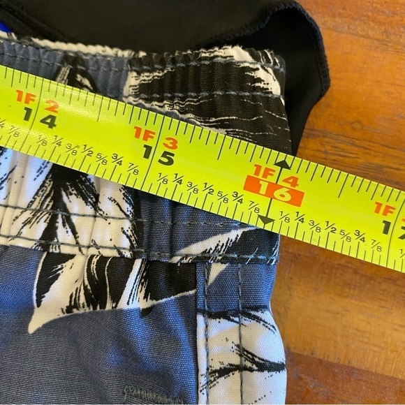 New Men's size Medium Goodthreads classic swim trunks blue navy white hibiscus - Picture 5 of 9